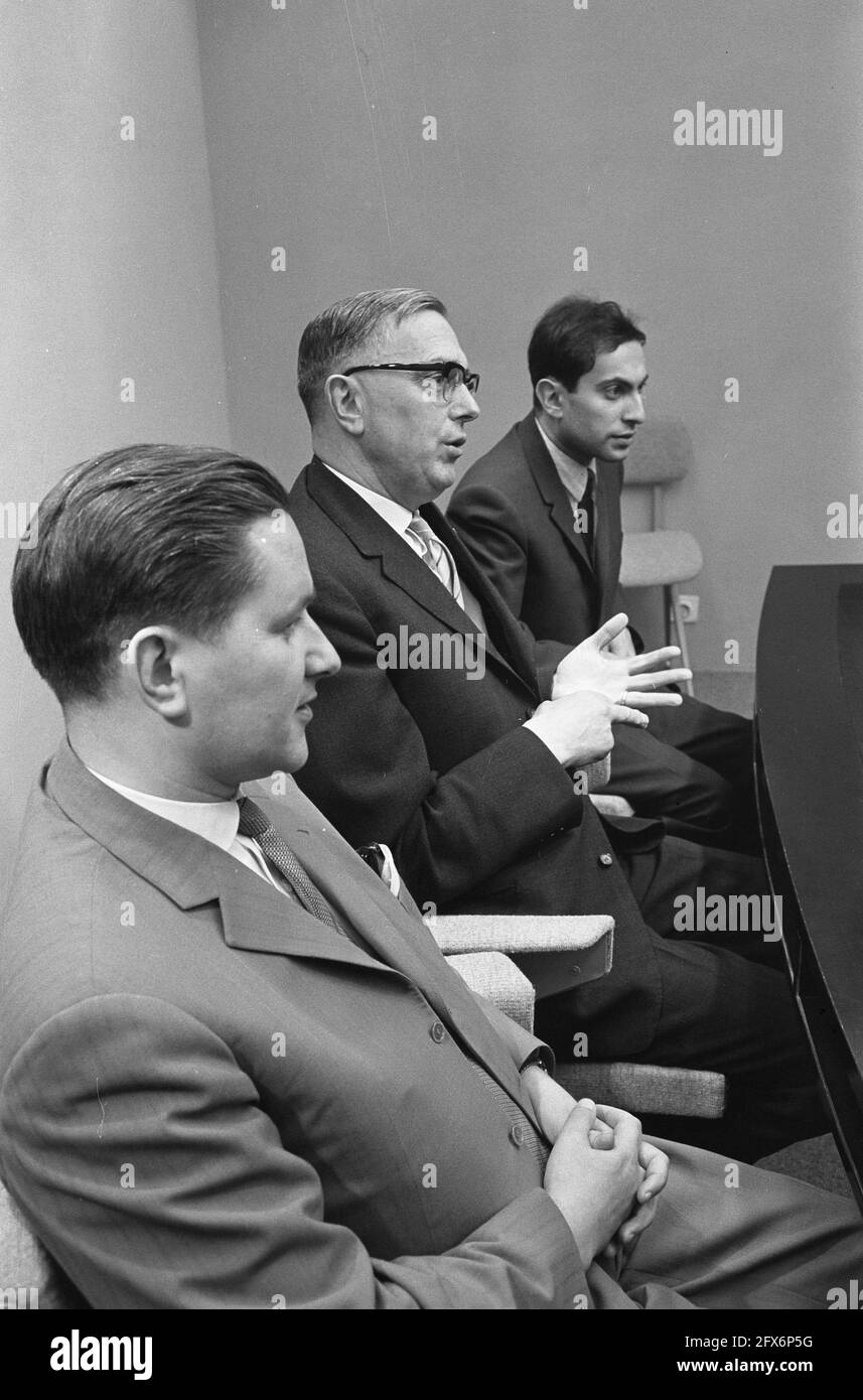 Bobby Fischer in Hilton Hotel in Amsterdam for talks with FIDE president  Max Euwe (right) on the world championship duel with Boris Spassky, January  31, 1972, chess, sports, The Netherlands, 20th century