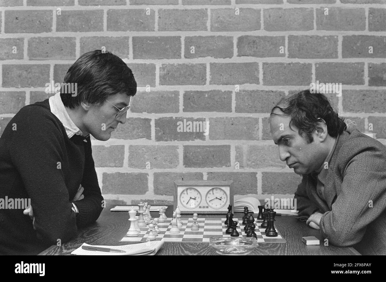 Tenth Interpolis Chess Tournament in Tilburg; A. Karpov (l) against V.  Korchnoi (r), October 21, 1986, chess, tournaments, The Netherlands, 20th  century press agency photo, news to remember, documentary, historic  photography 1945-1990