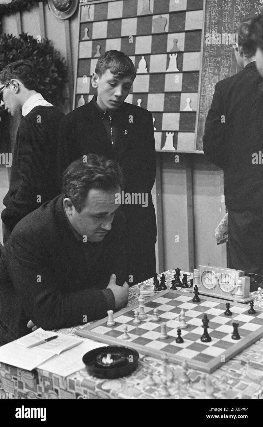 Dec 29, 1966; London, England, UK; HENRIQUE COSTA MECKING and Brazil and  YURI BALASHOV of Russia play at the 42nd Annual International Chess  Congress. (Credit Image: © KEYSTONE Pictures USA Stock Photo - Alamy