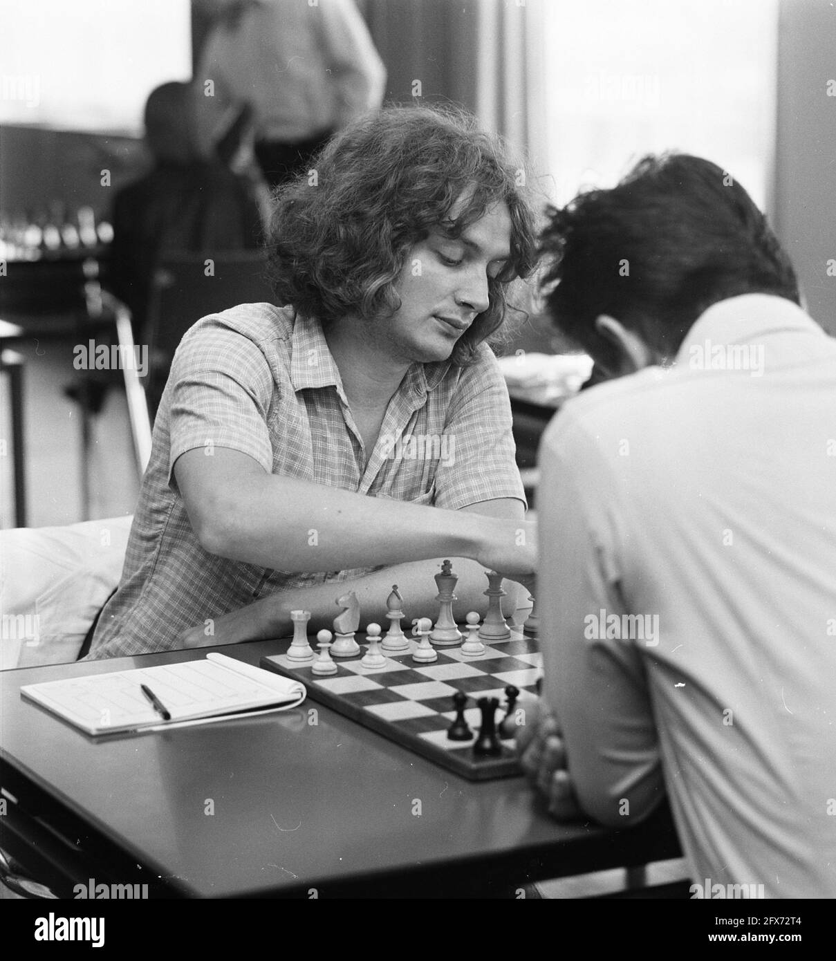 Tenth Interpolis Chess Tournament in Tilburg; A. Karpov (l) against V.  Korchnoi (r), October 21, 1986, chess, tournaments, The Netherlands, 20th  century press agency photo, news to remember, documentary, historic  photography 1945-1990