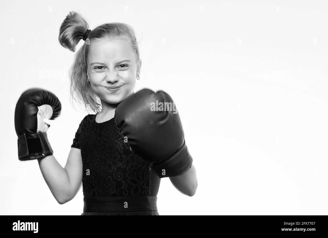 Baby boxing gloves fotografías e imágenes de alta resolución - Página 7 -  Alamy