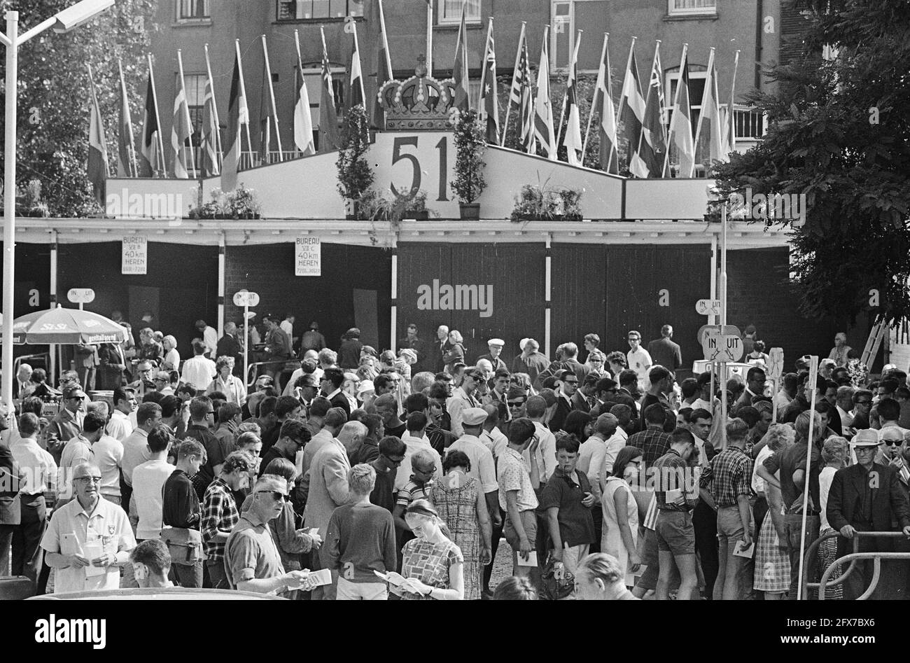 Registration for 51st Nijmegen Marches. Crowds at registration, July 24, 1967, VIERDAAGSE, registrations, The Netherlands, 20th century press agency photo, news to remember, documentary, historic photography 1945-1990, visual stories, human history of the Twentieth Century, capturing moments in time Stock Photo