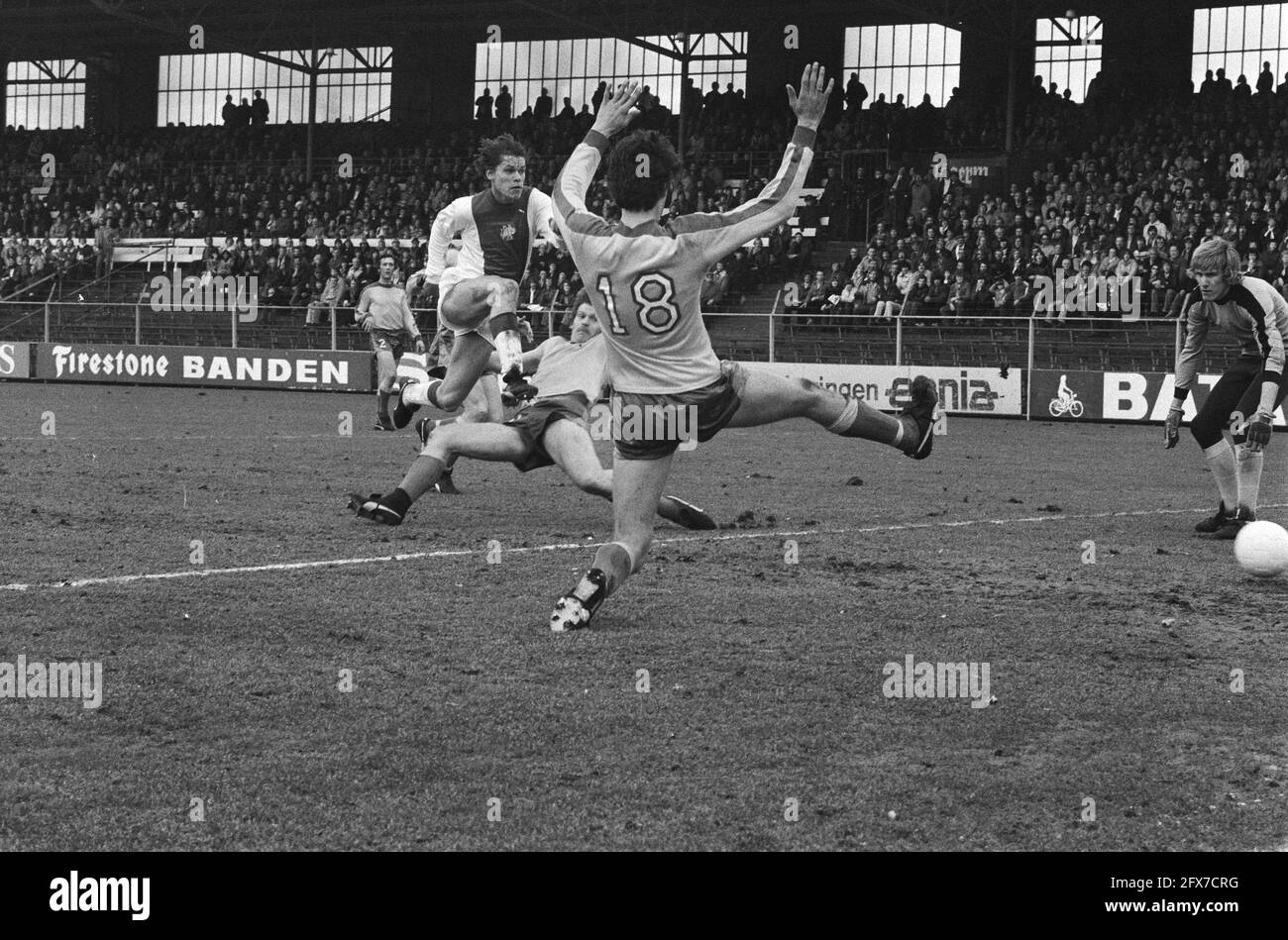 Arnesen scores 1st goal past de Kruijk (18) and goalkeeper van Breukelen (right), March 25, 1979, sports, soccer, The Netherlands, 20th century press agency photo, news to remember, documentary, historic photography 1945-1990, visual stories, human history of the Twentieth Century, capturing moments in time Stock Photo