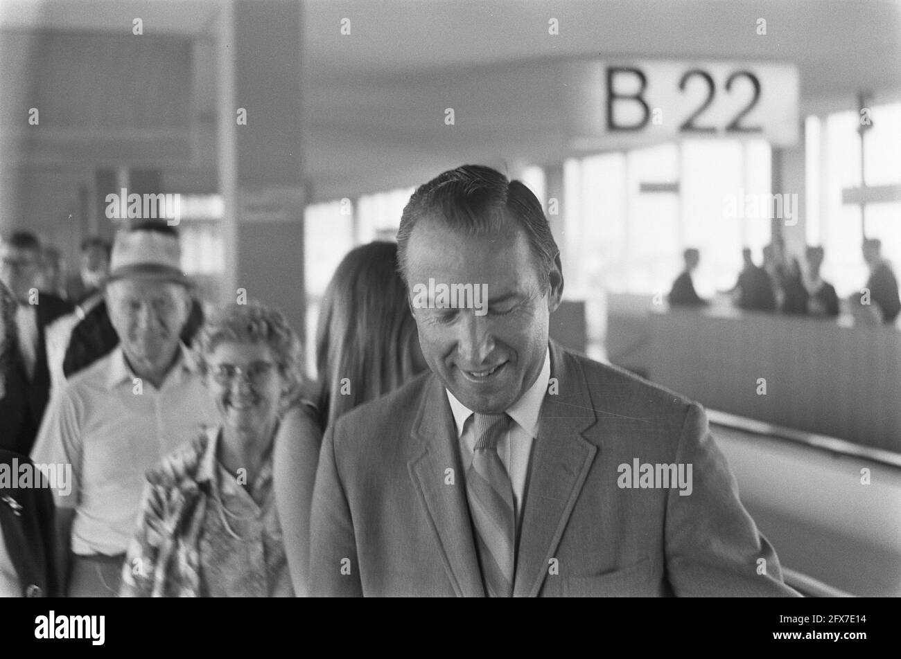 James Lovell (head) at Schiphol Airport, August 21, 1969, astronauts, The Netherlands, 20th century press agency photo, news to remember, documentary, historic photography 1945-1990, visual stories, human history of the Twentieth Century, capturing moments in time Stock Photo