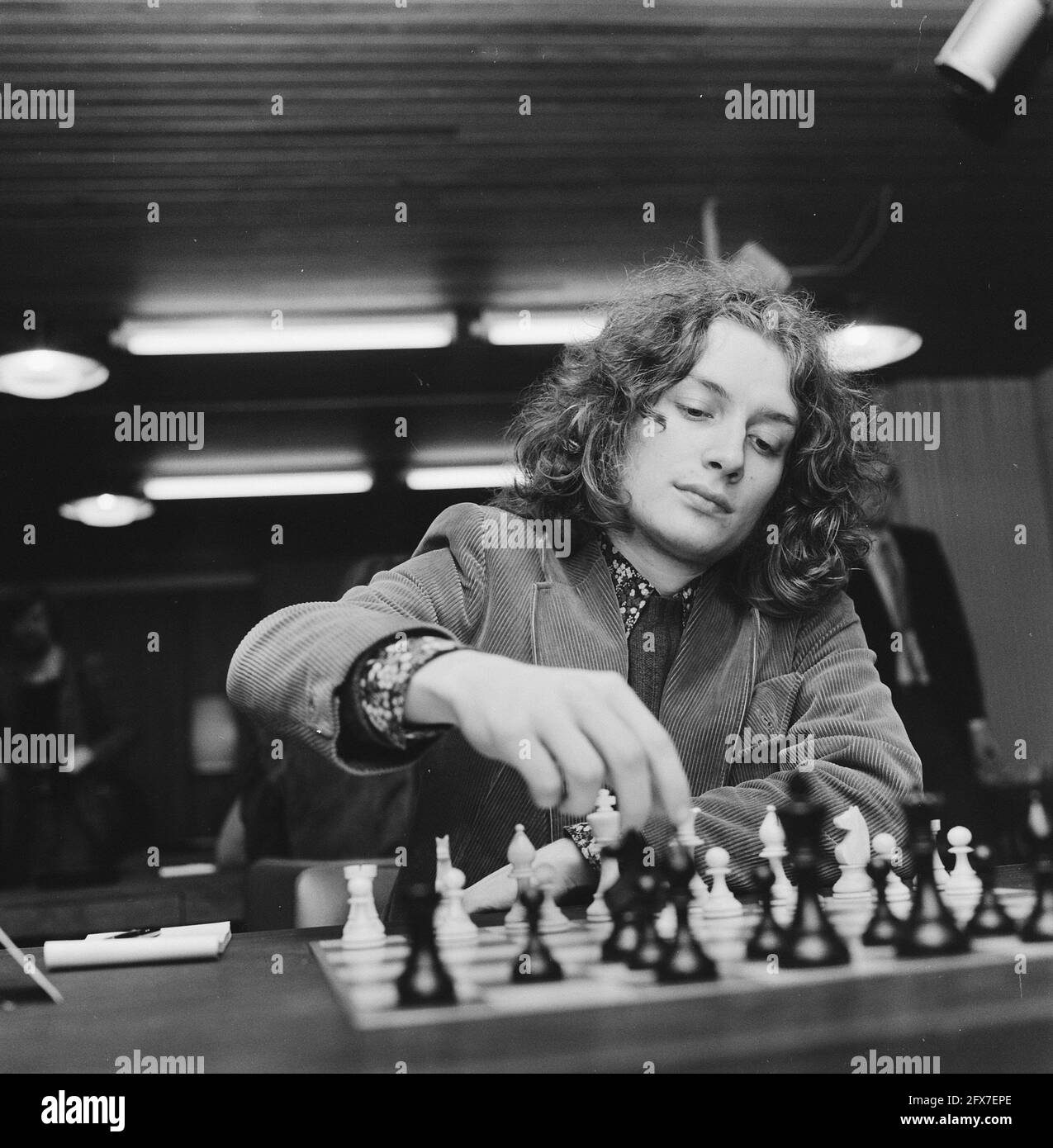 Tenth Interpolis Chess Tournament in Tilburg; A. Karpov (l) against V.  Korchnoi (r), October 21, 1986, chess, tournaments, The Netherlands, 20th  century press agency photo, news to remember, documentary, historic  photography 1945-1990