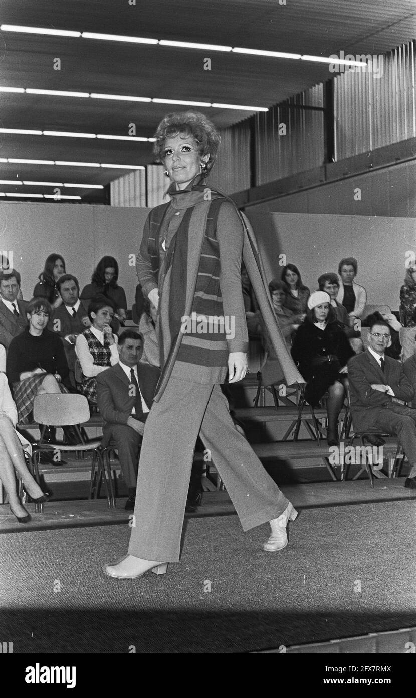 LOUIS FÉRAUD 1969  Sixties fashion, Fashion, Retro fashion