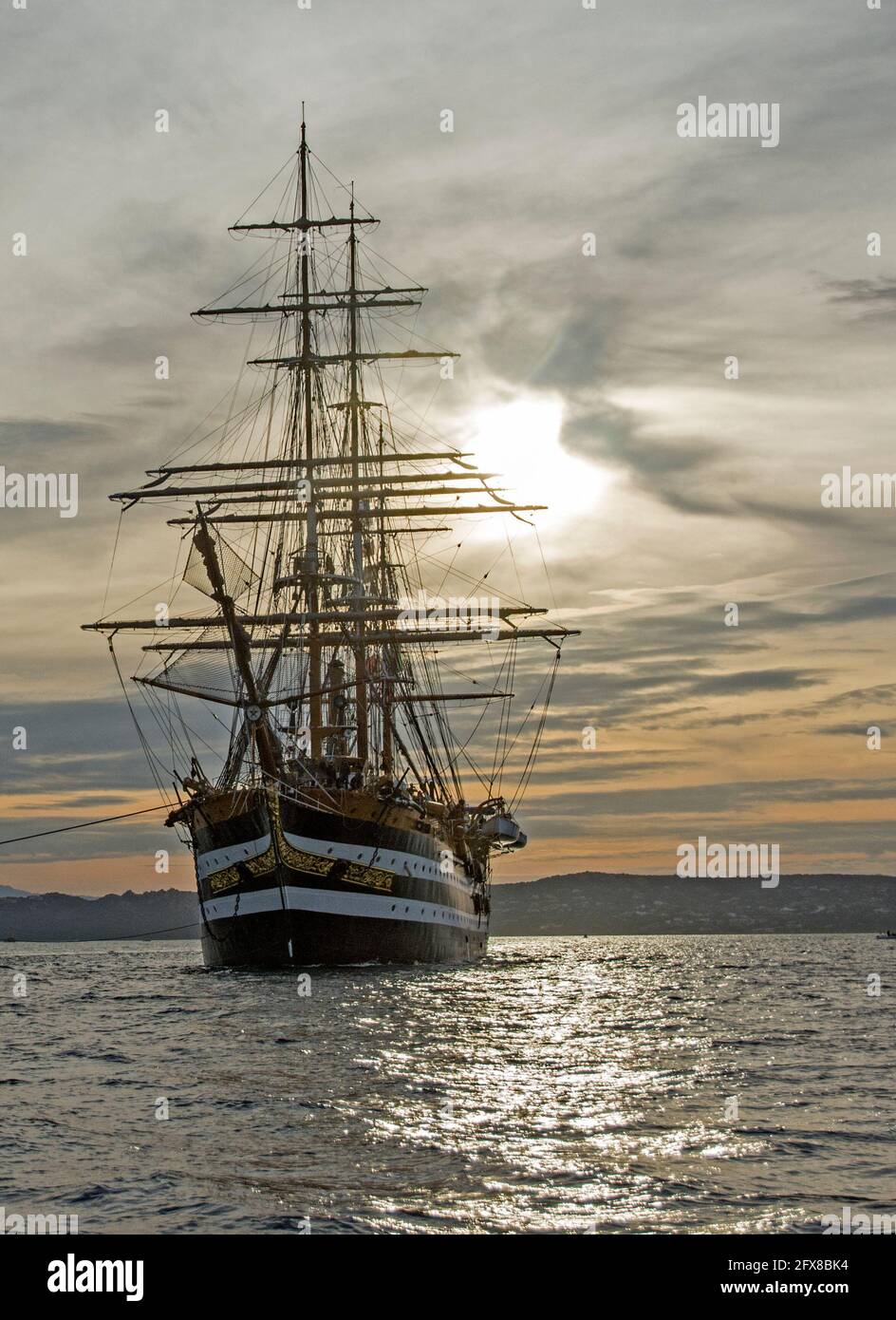 Veliero amerigo vespucci hi-res stock photography and images - Alamy