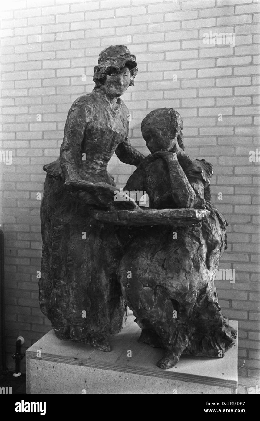 Statue of Betje Wolff and Aagje Deken unveiled in Nes a de Amstel by H.  Bayens . The statue, 25 March 1970, images, unveilings, The Netherlands,  20th century press agency photo, news