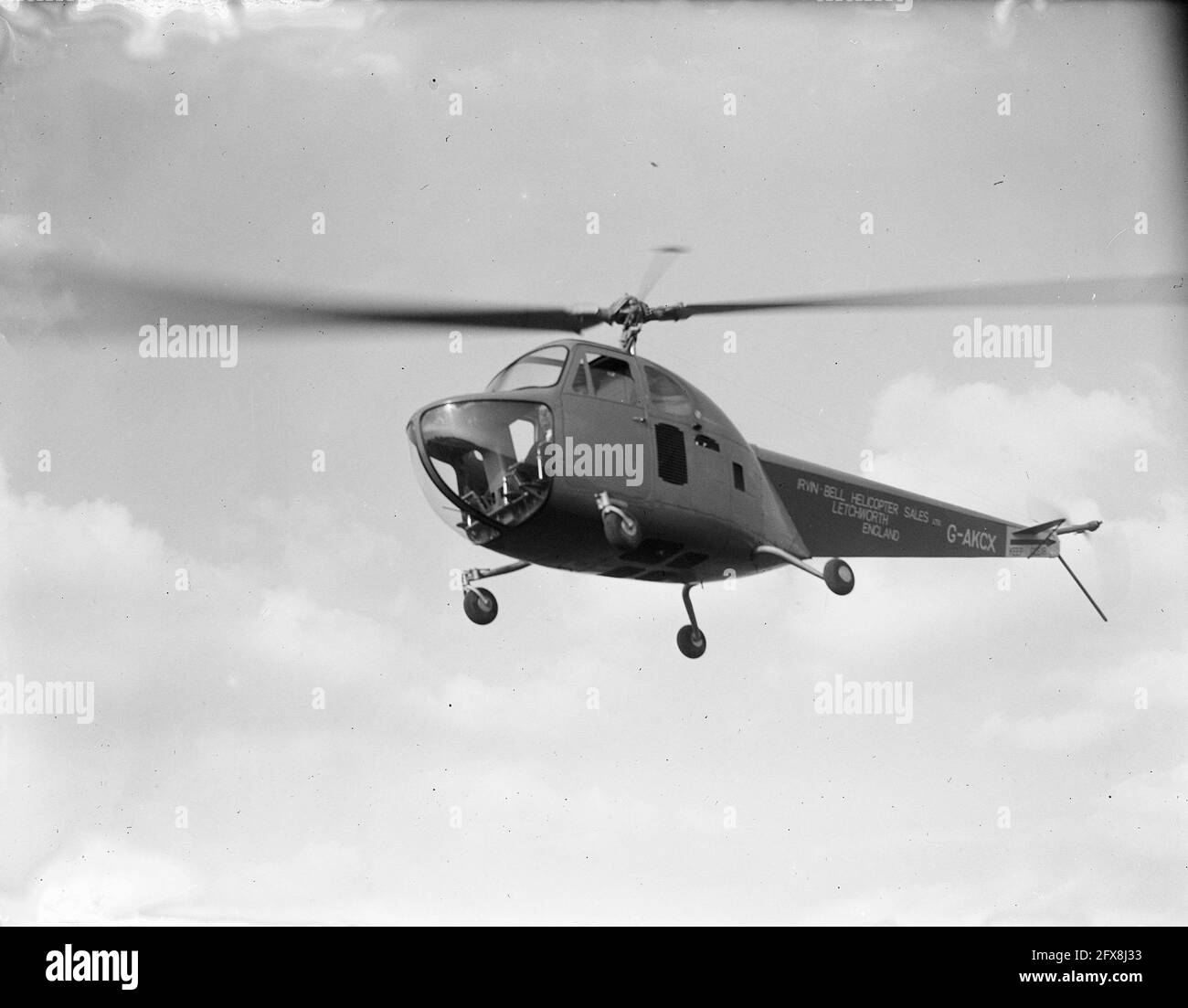 Bell Helicoptere, October 1, 1947, helicopters, The Netherlands, 20th century press agency photo, news to remember, documentary, historic photography 1945-1990, visual stories, human history of the Twentieth Century, capturing moments in time Stock Photo