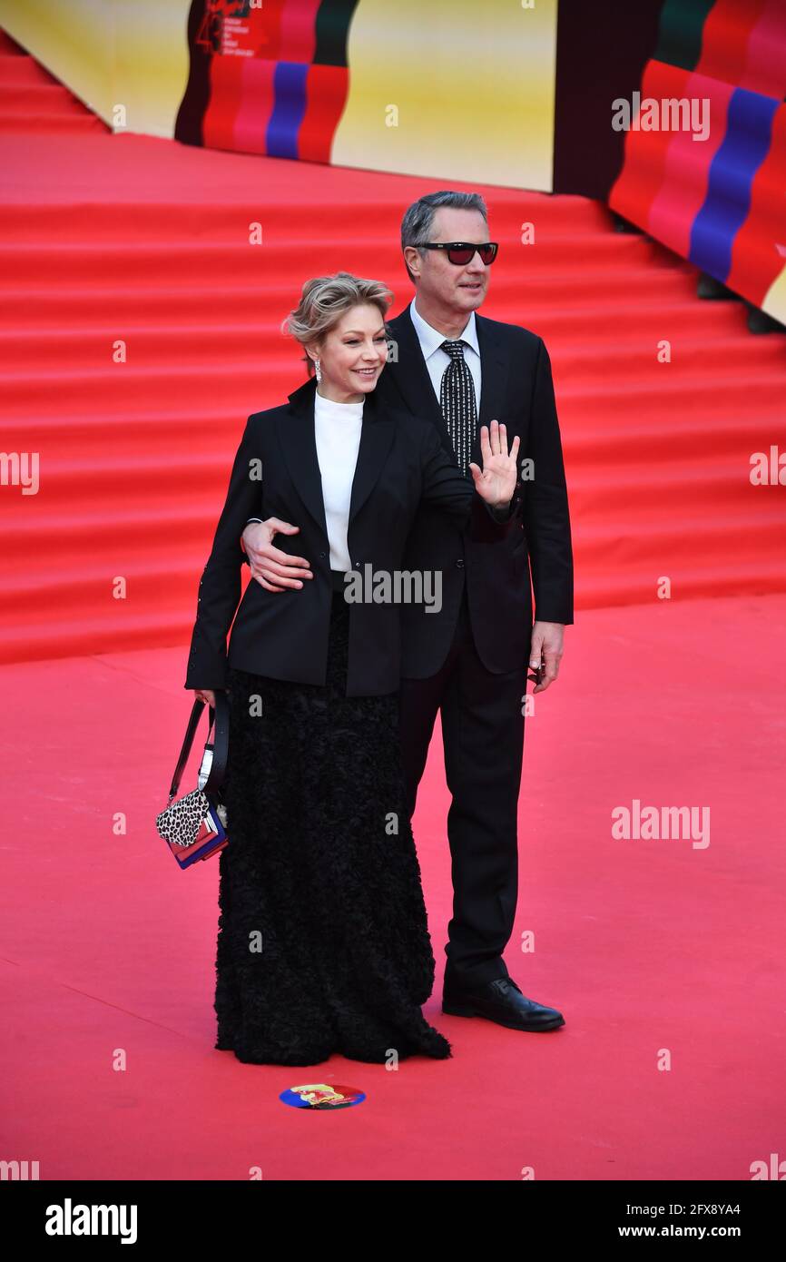 Tiz chochqachilik bankida porno