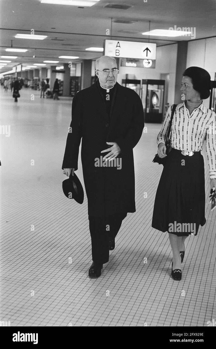 Cardinal Willebrands to Rome for conversation with the Pope, January 16, 1979, CONFERENCES, cardinals, The Netherlands, 20th century press agency photo, news to remember, documentary, historic photography 1945-1990, visual stories, human history of the Twentieth Century, capturing moments in time Stock Photo