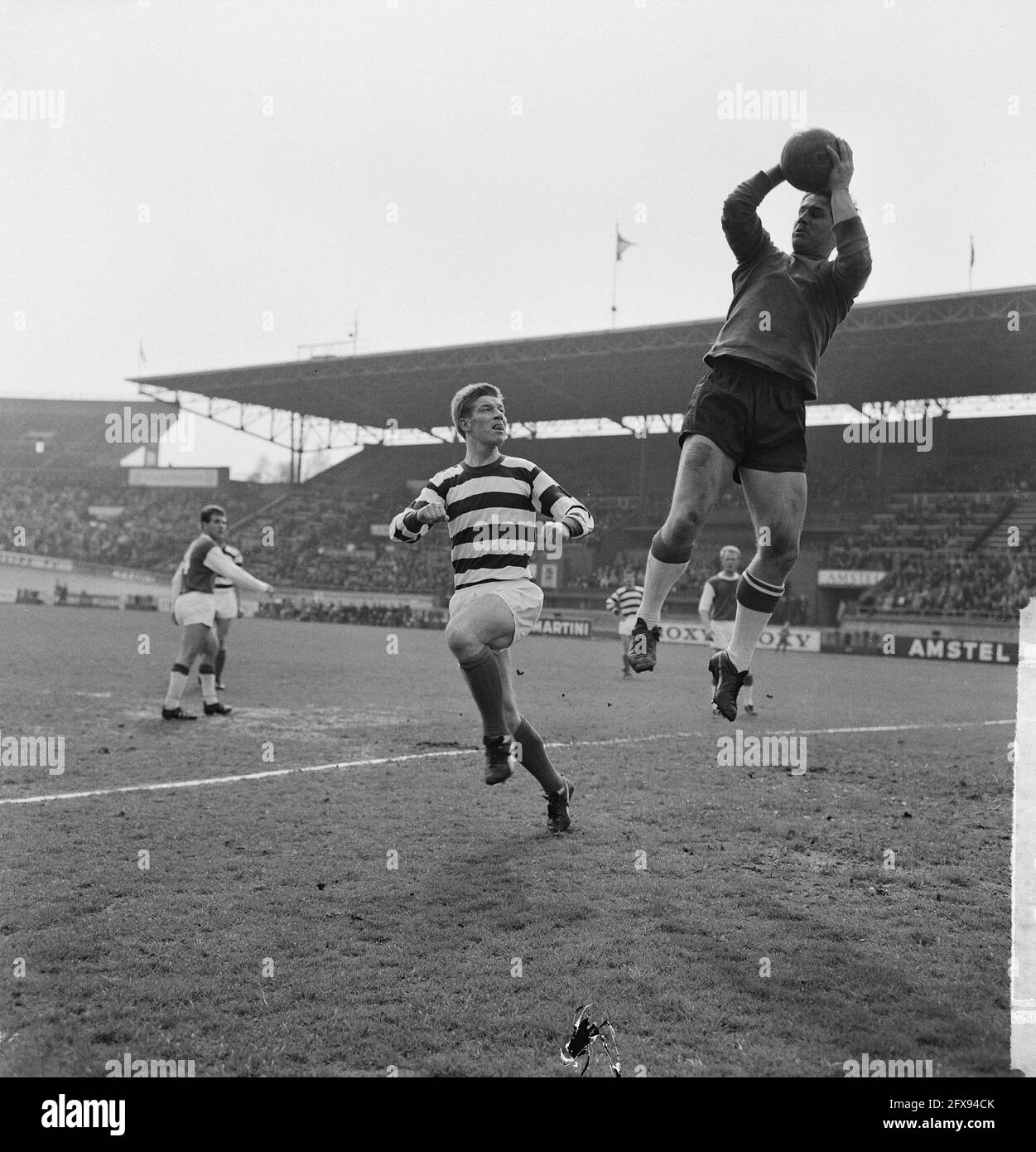 Game moment from a KNVB Cup match; Telstar against MVV: 1-0, 10 November  1973, cup matches, sports, soccer, The Netherlands, 20th century press  agency photo, news to remember, documentary, historic photography 1945-1990