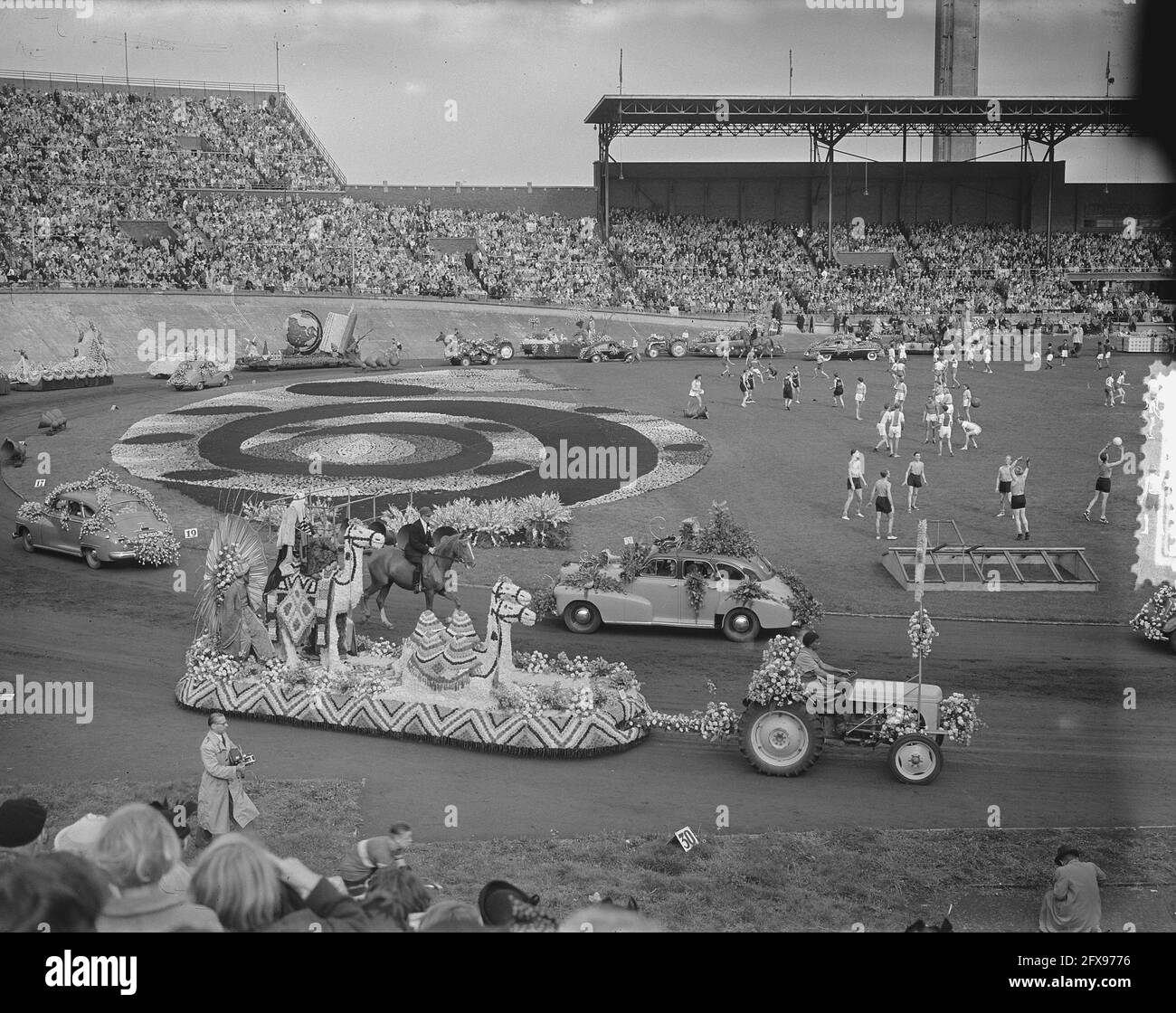 Bloemencorso Stadion Amsterdam, September 6, 1952, parades, stadiums, The Netherlands, 20th century press agency photo, news to remember, documentary, historic photography 1945-1990, visual stories, human history of the Twentieth Century, capturing moments in time Stock Photo