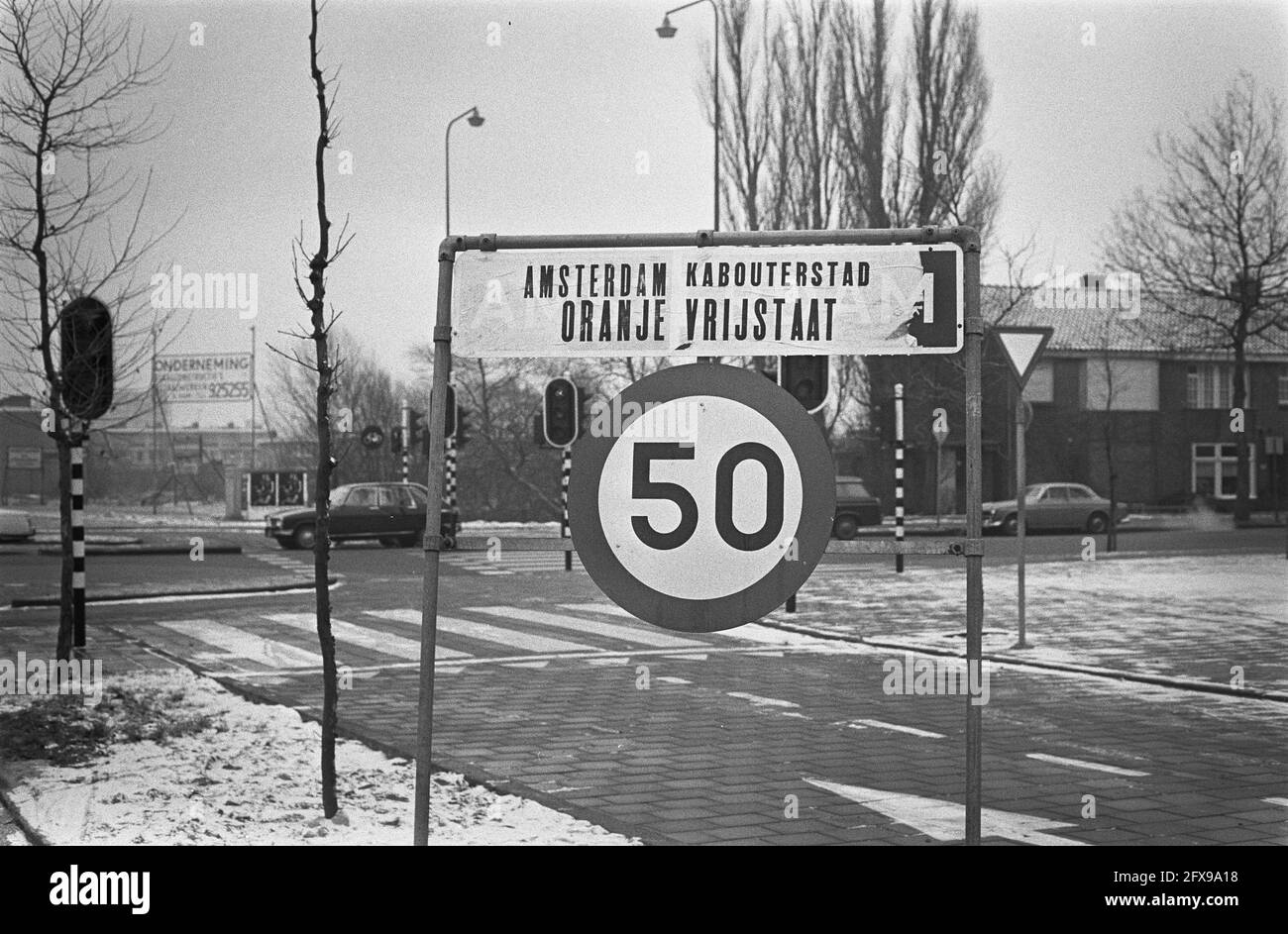 Sign of Amsterdam taped over with paper Orange Free State by supporters of Roel van Duyn, 12 February 1970, papers, place name signs, The Netherlands, 20th century press agency photo, news to remember, documentary, historic photography 1945-1990, visual stories, human history of the Twentieth Century, capturing moments in time Stock Photo
