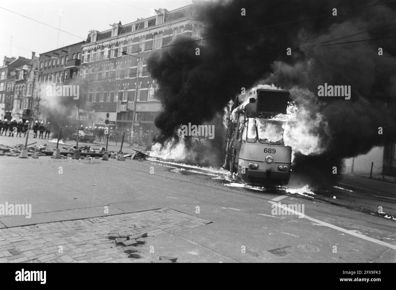 Burning streetcar (no. 689) in the Van Baerlestraat, October 11, 1982 ...
