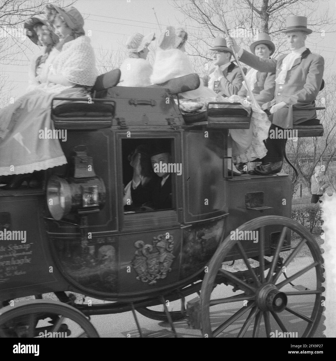Old english stagecoach Black and White Stock Photos & Images Alamy