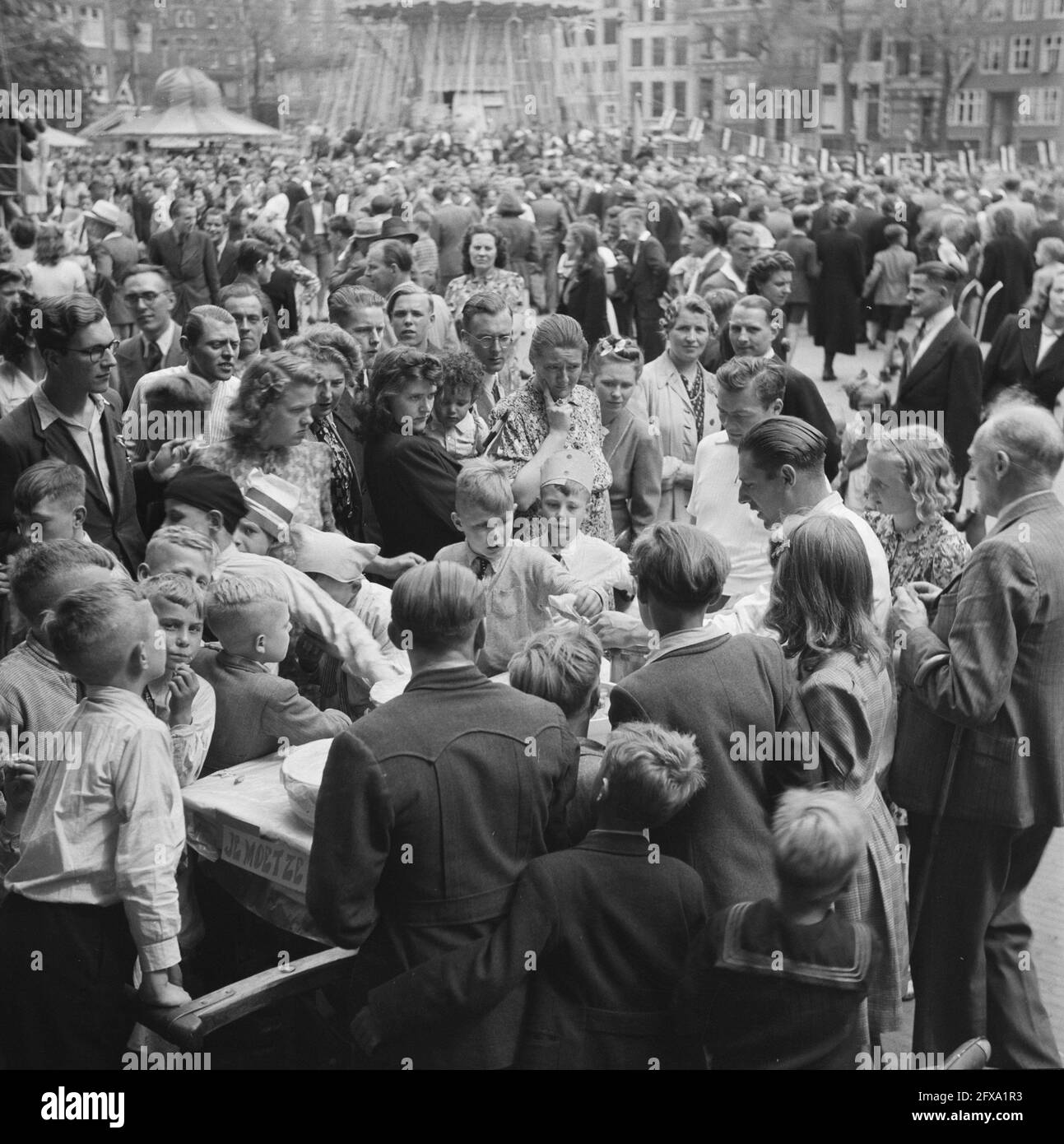 [Fairground on the Amstelveld], June 28th 1945, Liberation Celebrations, Second World War, The Netherlands, 20th century press agency photo, news to remember, documentary, historic photography 1945-1990, visual stories, human history of the Twentieth Century, capturing moments in time Stock Photo