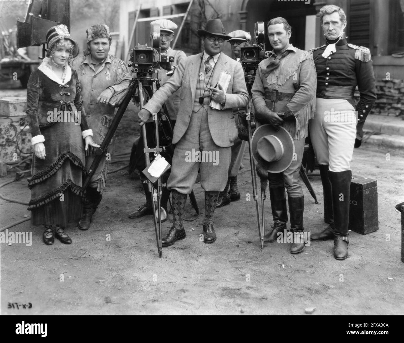 Claire windsor hi-res stock photography and images - Alamy, image size:1300x1105