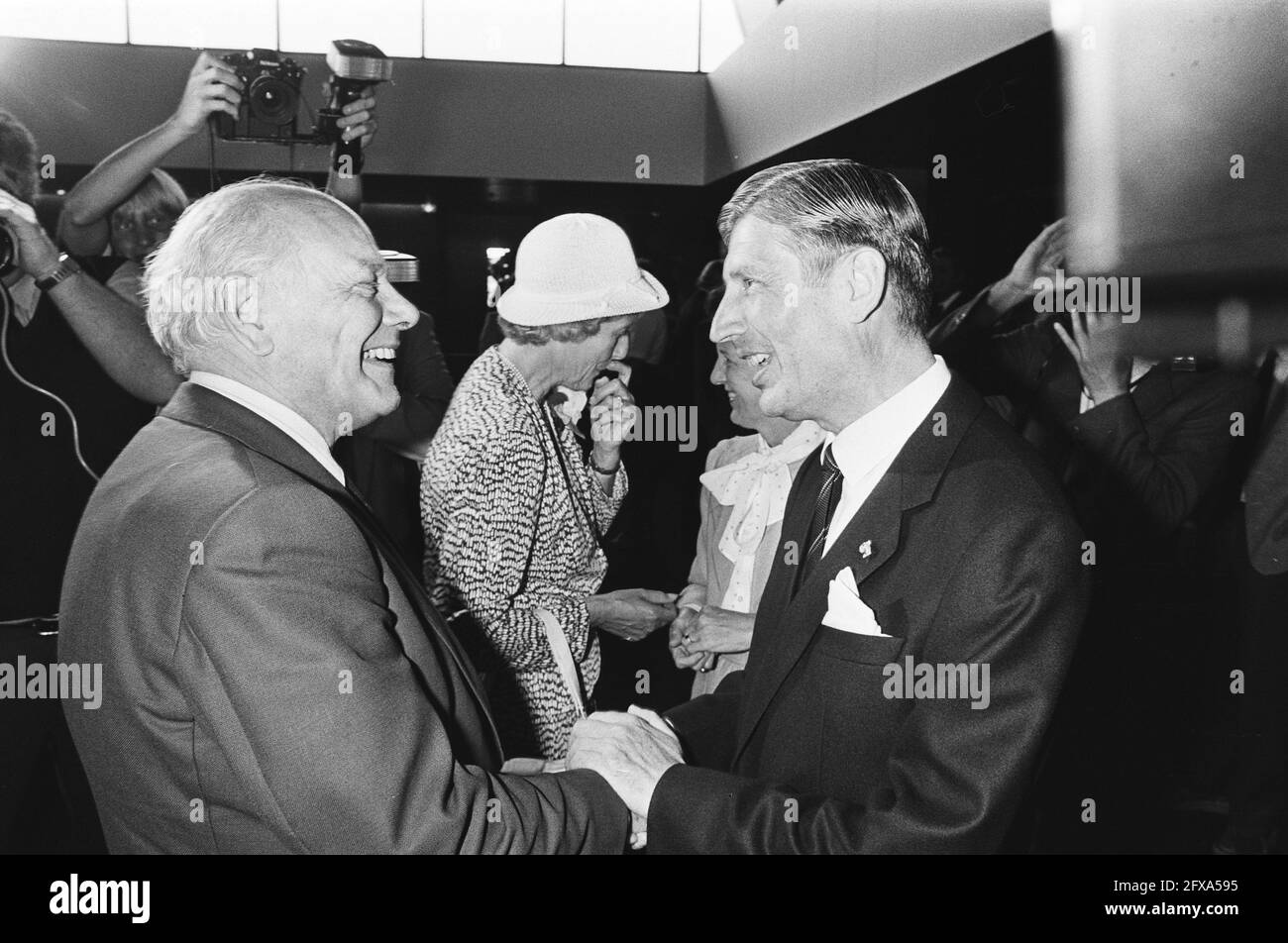 Mr. Joop den Uyl (PvdA) (l) congratulates Mr. Van Agt, June 21, 1983, acceptances into office, Queen's Commissioners, members of parliament, The Netherlands, 20th century press agency photo, news to remember, documentary, historic photography 1945-1990, visual stories, human history of the Twentieth Century, capturing moments in time Stock Photo