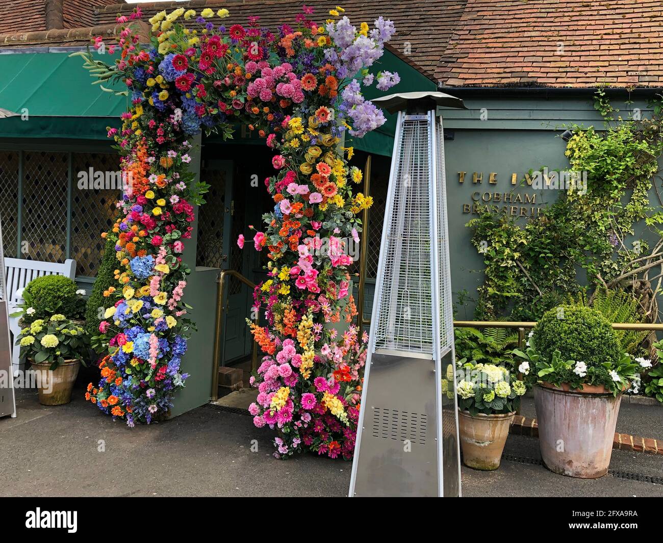 The ivy cobham brasserie hi-res stock photography and images - Alamy