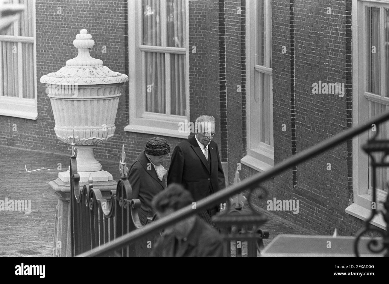 Christening Willem Alexander . Arrival Huis ten Bosch . Dr. Drees and wife, September 2, 1967, Christening ceremonies, arrivals, princes, The Netherlands, 20th century press agency photo, news to remember, documentary, historic photography 1945-1990, visual stories, human history of the Twentieth Century, capturing moments in time Stock Photo