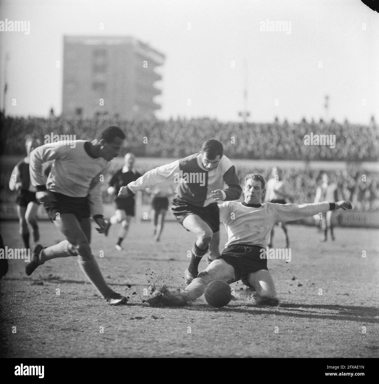 DOS against Feyenoord, Mijnals, Coen Moulijn, Van Plateringen, March 8, 1964, sports, soccer, The Netherlands, 20th century press agency photo, news to remember, documentary, historic photography 1945-1990, visual stories, human history of the Twentieth Century, capturing moments in time Stock Photo