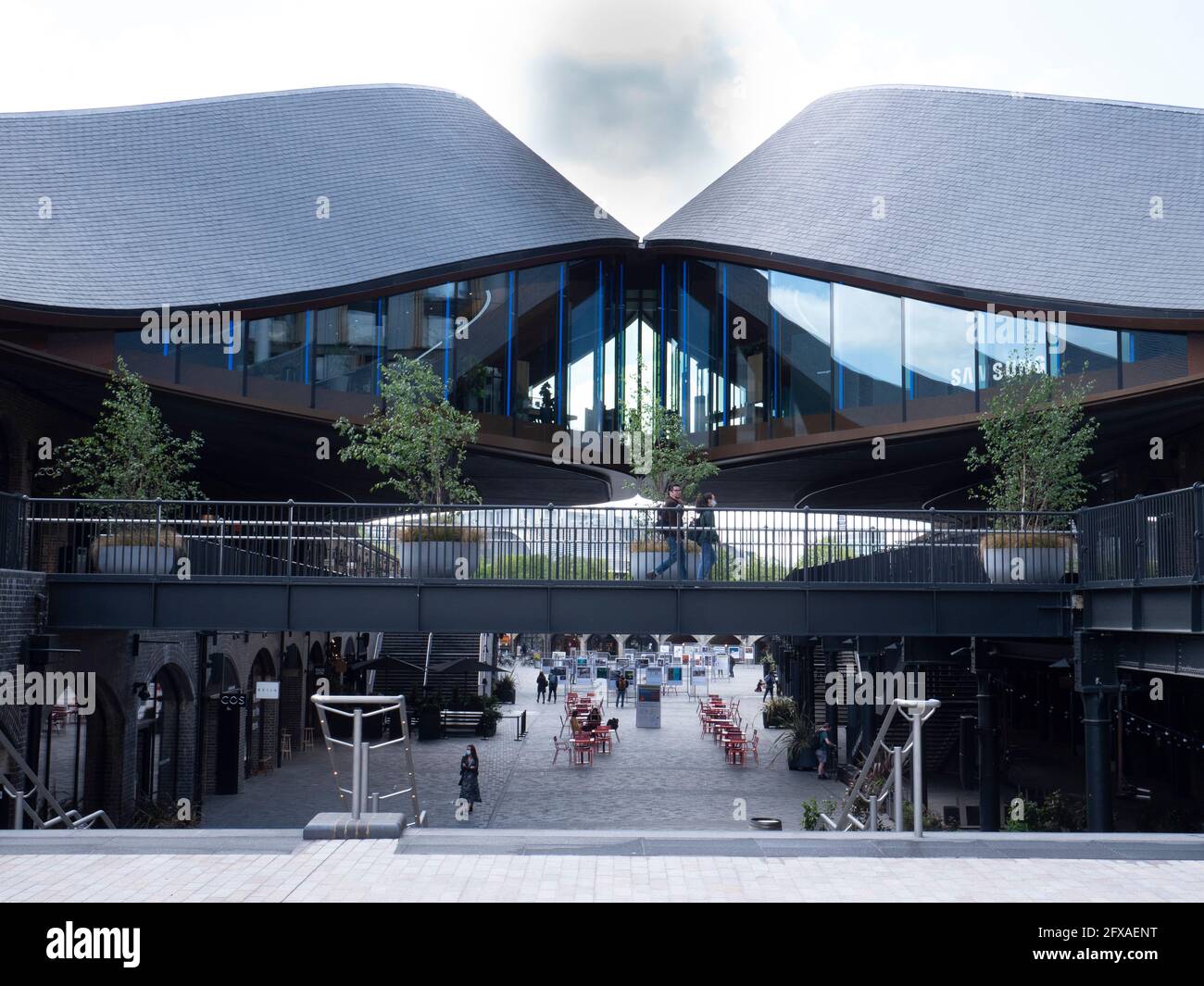 KIngs Cross London, Samsung KX building Coal Drops Yard, concept store Stock Photo