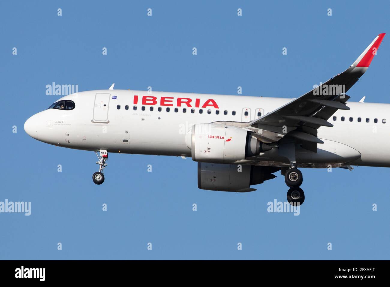 LONDON, UNITED KINGDOM - Feb 10, 2020: Iberia (IB / IBE) approaching London Heathrow Airport (EGLL/LHR) with an Airbus A20N (EC-MXY/8256). Stock Photo