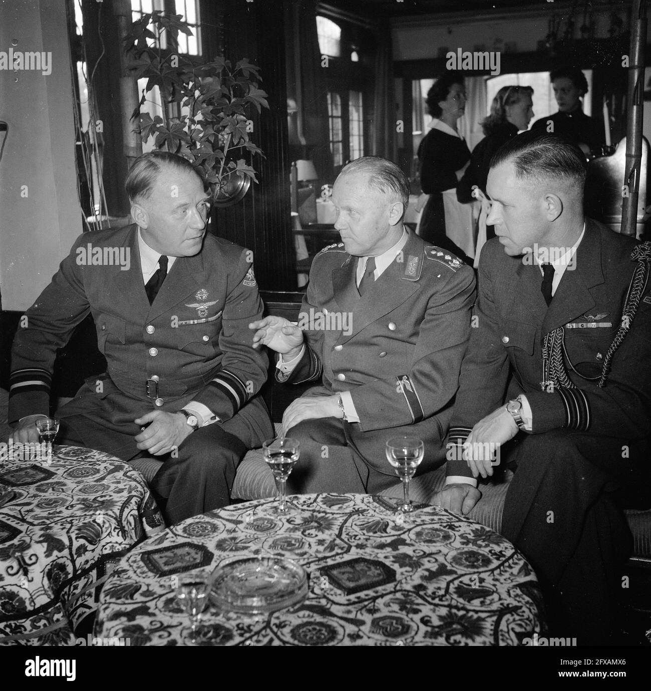 German General Air Force Josef Kammhuber, Commander of the Luftwaffe der  Bundeswehr. in our country, February 27, 1957, visits, army, air force,  officers, The Netherlands, 20th century press agency photo, news to