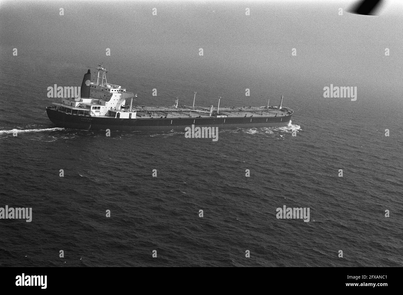 1973 oil tanker hires stock photography and images Alamy