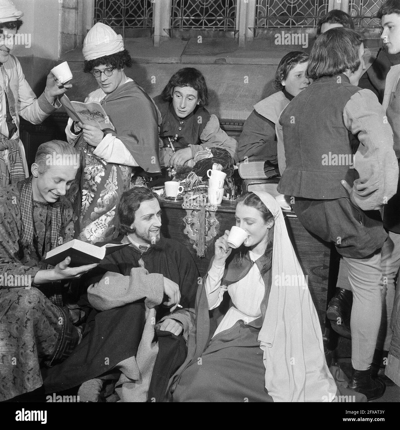 Christmas play in the Grote of St. Bavokerk in Haarlem, December 17, 1945, Christmas play, The Netherlands, 20th century press agency photo, news to remember, documentary, historic photography 1945-1990, visual stories, human history of the Twentieth Century, capturing moments in time Stock Photo