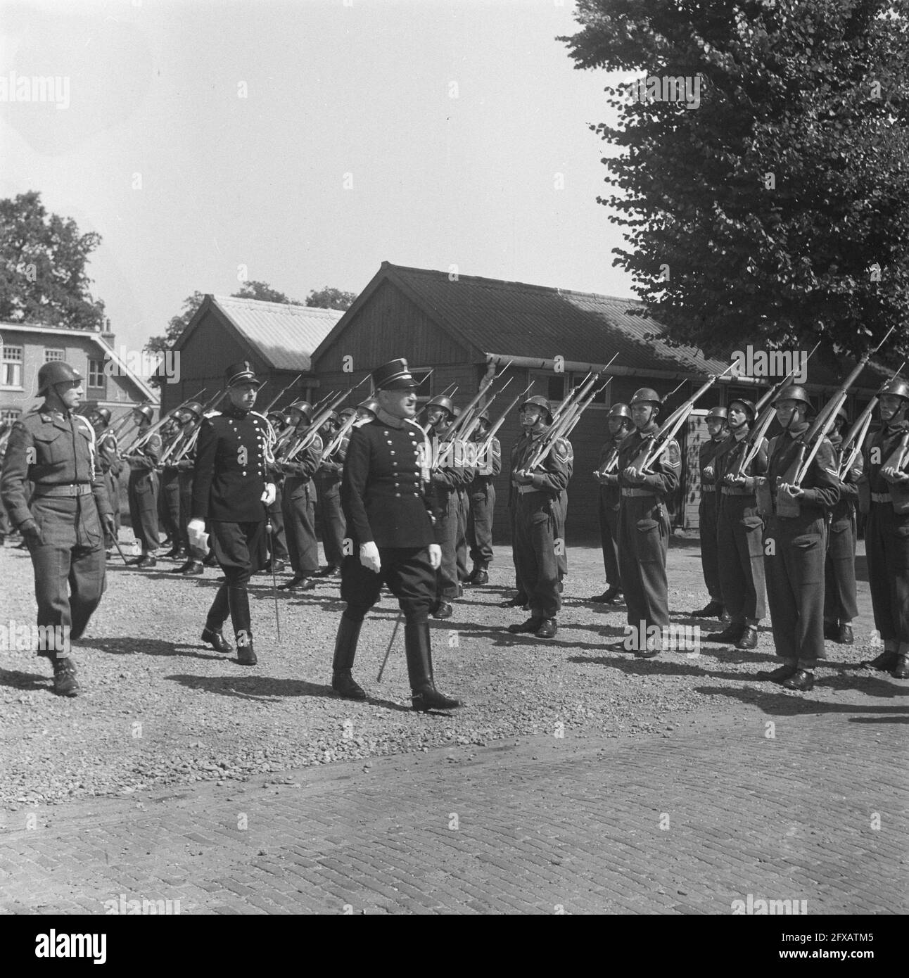 Oath taking royal netherlands army hi-res stock photography and images ...