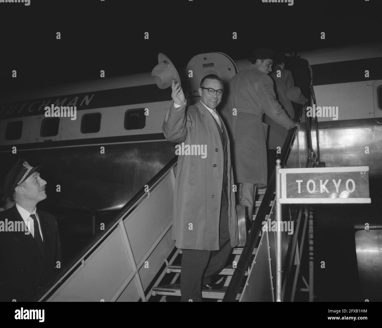 Who was the first person to fly over the south pole