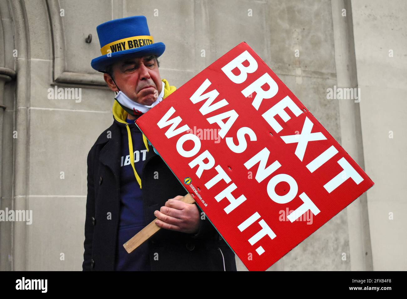 London, UK. 26th May, 2021. Protestors outside Dominic Cummings committee appearance in Whitehall. Steven Bray is a British activist from Port Talbot in South Wales, who in 2018 and 2019 made daily protests against Brexit in College Green, Westminster. He is variously known as Stop Brexit Man, Mr Stop Brexit or the Stop Brexit guy. Credit: JOHNNY ARMSTEAD/Alamy Live News Stock Photo