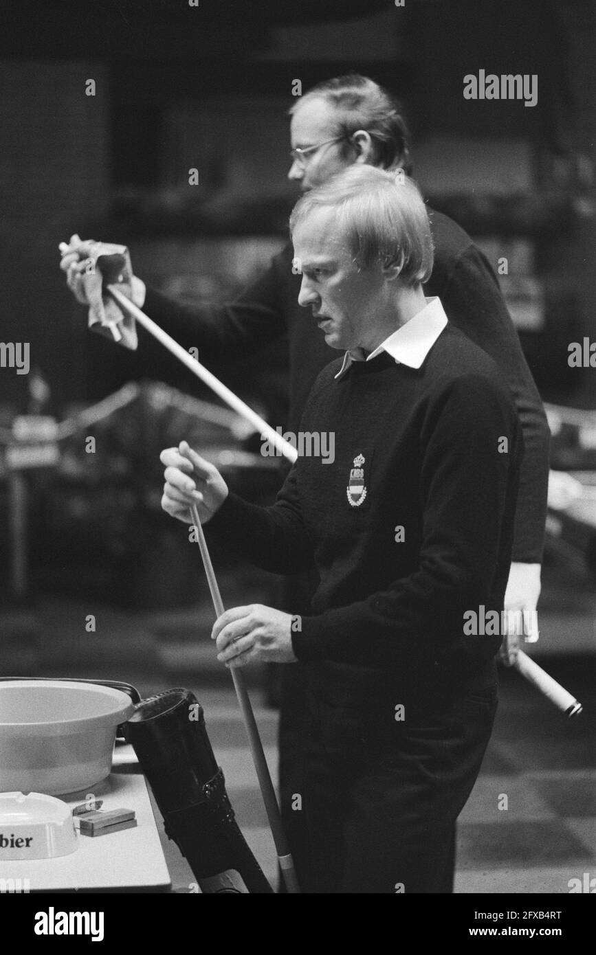 European Championship 47/1 billiards in Heeswijk Dinter, Vultink and others, December 16, 1977, BILJARTEN, The Netherlands, 20th century press agency photo, news to remember, documentary, historic photography 1945-1990, visual stories, human history of the Twentieth Century, capturing moments in time Stock Photo