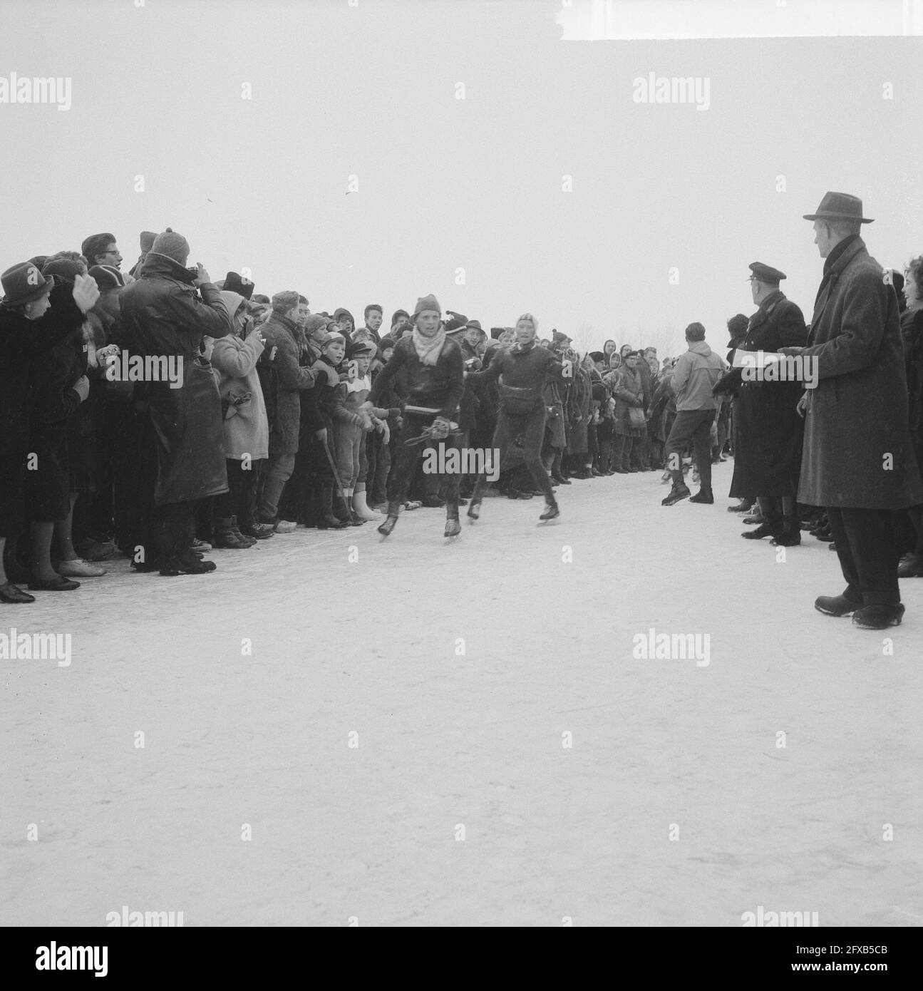 Elfstedentocht 1963, January 18, 1963, skating, sports, The Netherlands, 20th century press agency photo, news to remember, documentary, historic photography 1945-1990, visual stories, human history of the Twentieth Century, capturing moments in time Stock Photo