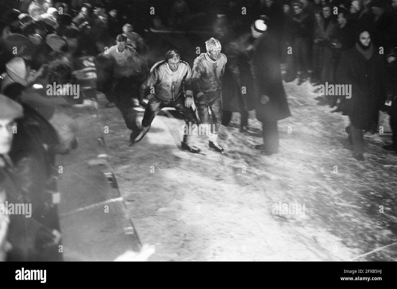 Elfstedentocht 1963, 18 January 1963, skaters, The Netherlands, 20th century press agency photo, news to remember, documentary, historic photography 1945-1990, visual stories, human history of the Twentieth Century, capturing moments in time Stock Photo