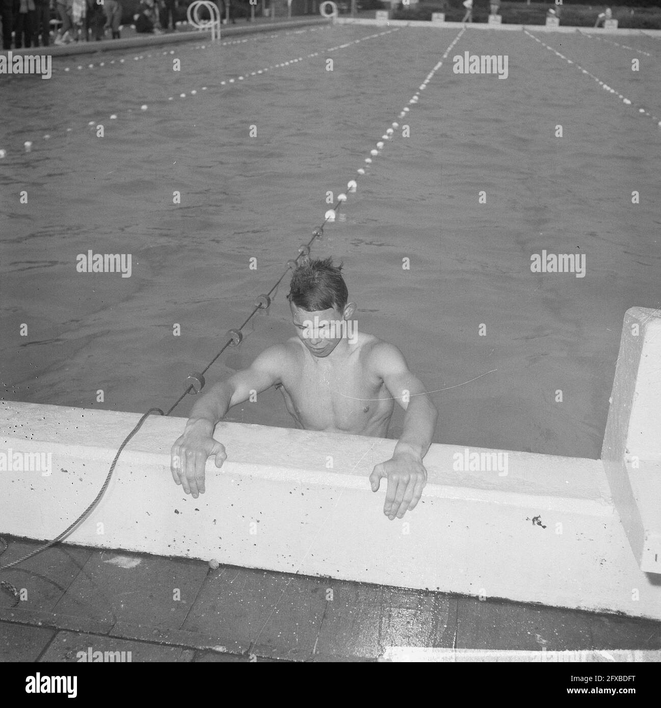 International swimming heptathlon at Enschede, Joop Rohof, June 7, 1964,  swimming heptathlete events, The Netherlands, 20th century press agency  photo, news to remember, documentary, historic photography 1945-1990,  visual stories, human history of