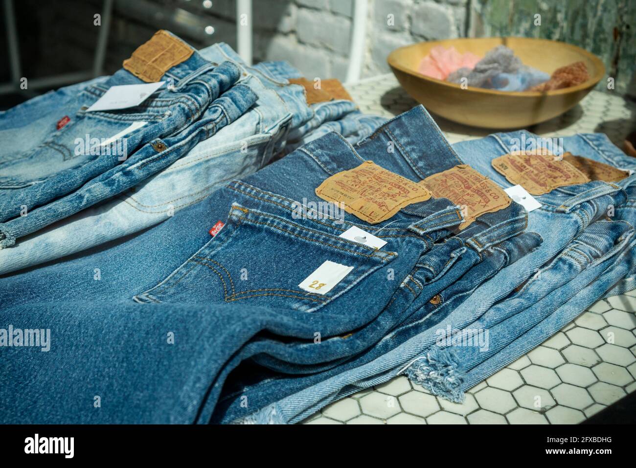 Vintage levis jeans hires stock photography and images Alamy