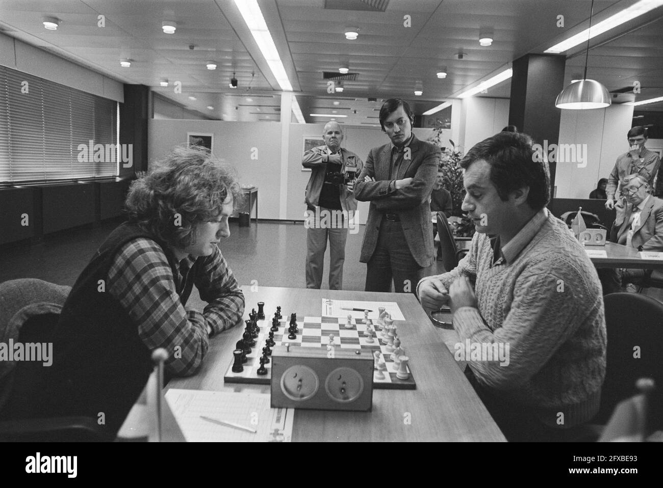 Tenth Interpolis Chess Tournament in Tilburg; A. Karpov (l) against V.  Korchnoi (r), October 21, 1986, chess, tournaments, The Netherlands, 20th  century press agency photo, news to remember, documentary, historic  photography 1945-1990