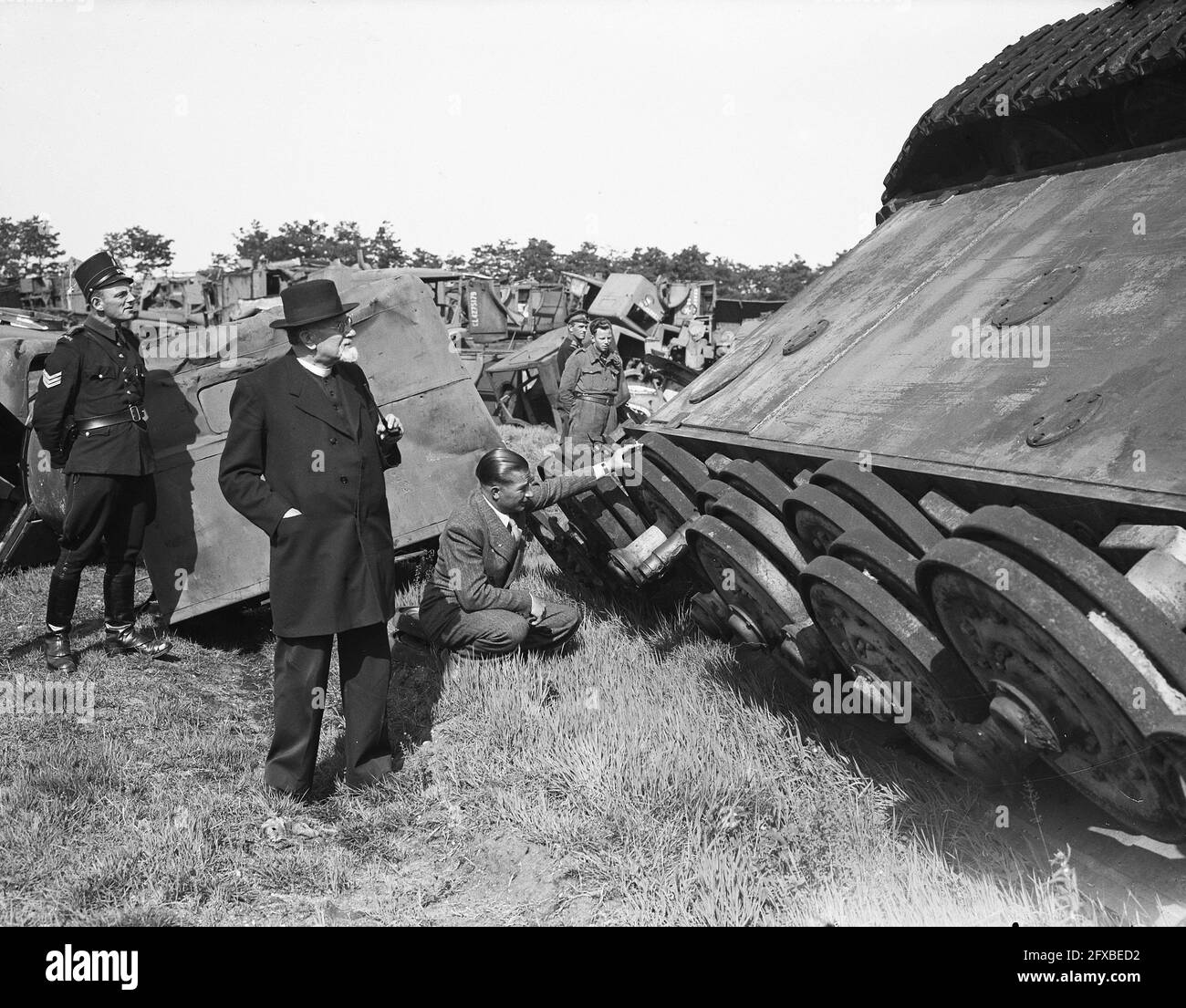 Dump viewing day Black and White Stock Photos & Images Alamy