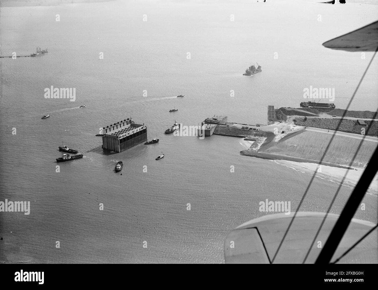 Entry of caissons into the Veerse Gat . Aerial photographs, April 13 1961, CAISSONS, The Netherlands, 20th century press agency photo, news to remember, documentary, historic photography 1945-1990, visual stories, human history of the Twentieth Century, capturing moments in time Stock Photo