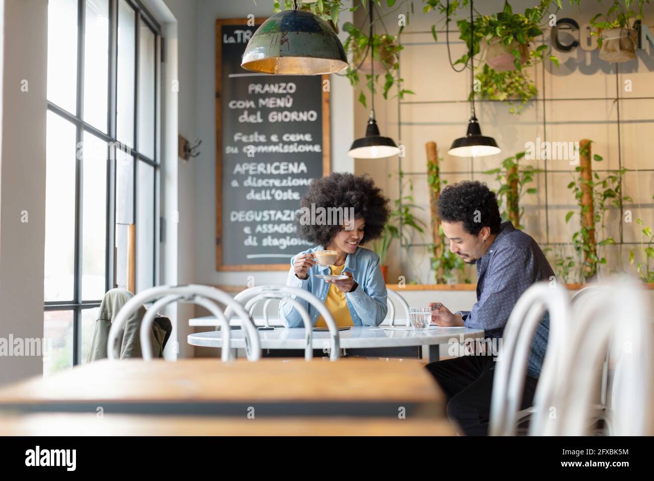 African entrepreneur client hi-res stock photography and images - Alamy