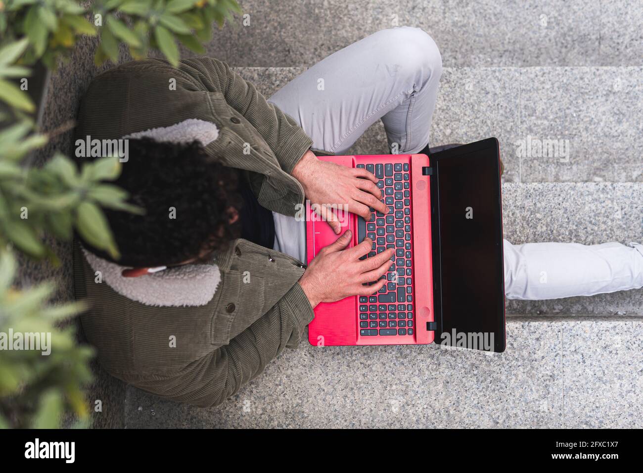 Typing on laptop hi-res stock photography and images - Alamy