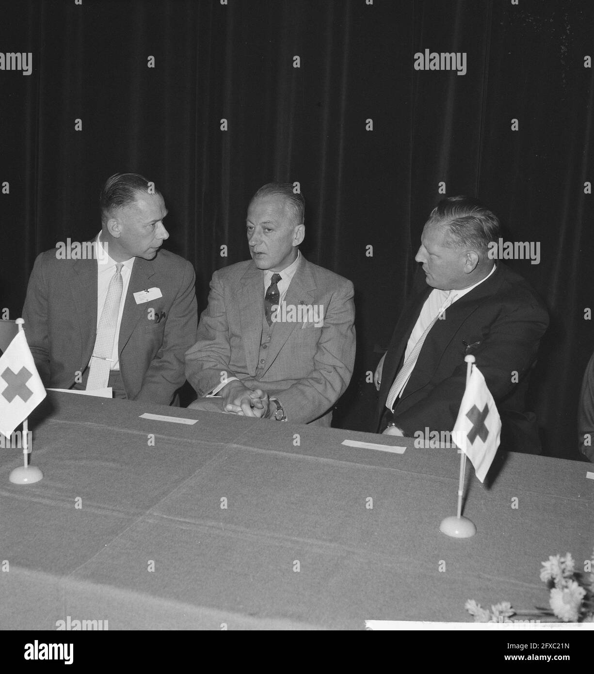 Jubilee 50 years Green Cross in Utrecht. Jhr. De Ranitz, dr. Navis and mr. van Gelder, 30 October 1961, jubilees, The Netherlands, 20th century press agency photo, news to remember, documentary, historic photography 1945-1990, visual stories, human history of the Twentieth Century, capturing moments in time Stock Photo