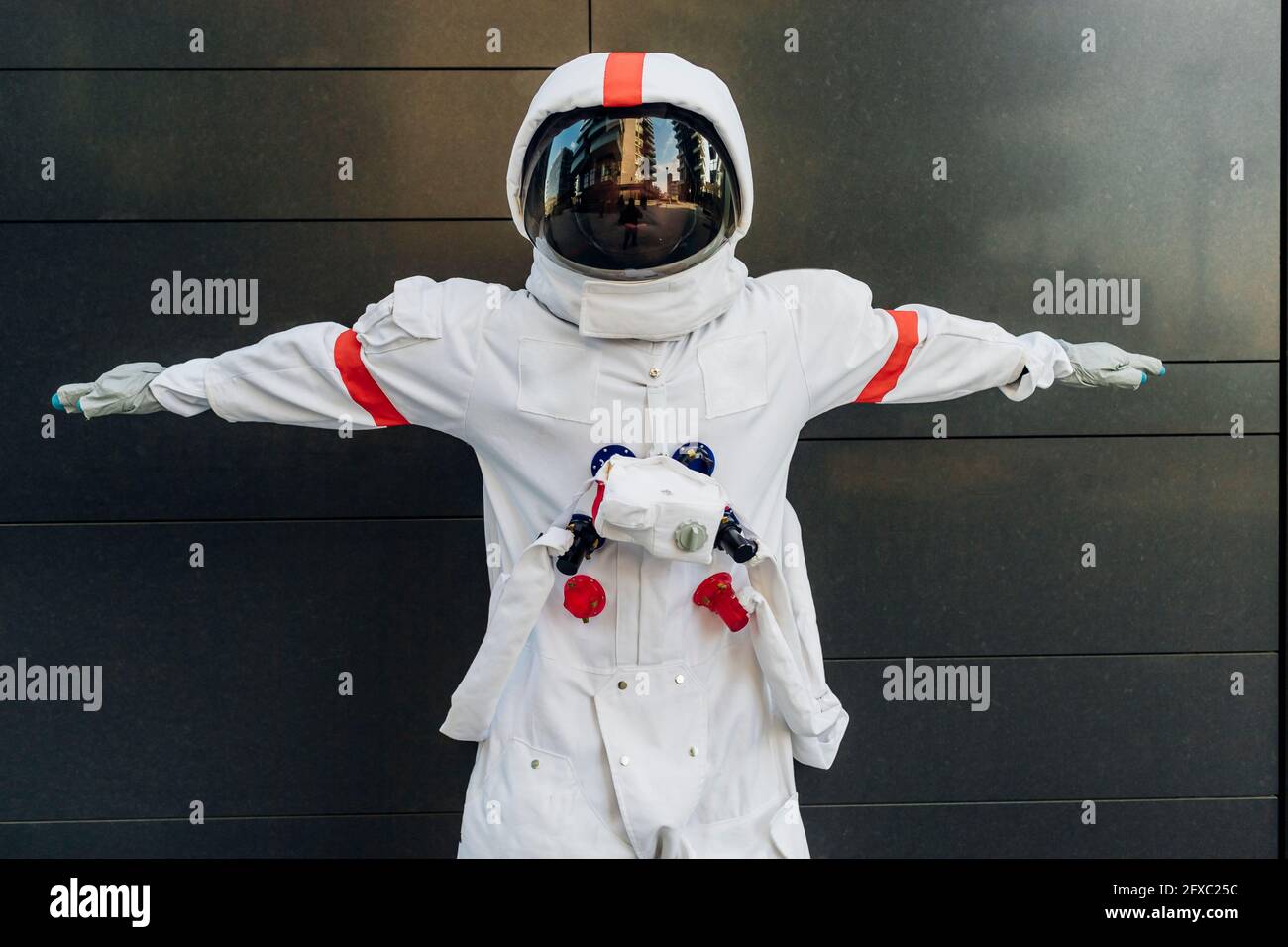 Astronaut Space Helmet Wall Astronaut High Resolution Stock Photography And Images Alamy