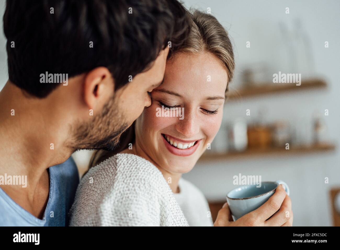 Black man woman young attractive hi-res stock photography and images ...