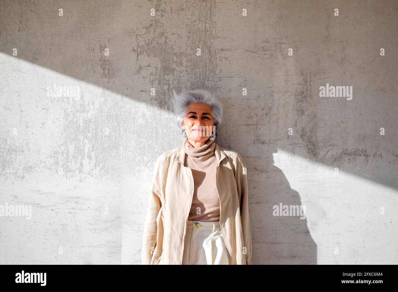 Three positive mature women hi-res stock photography and images - Alamy