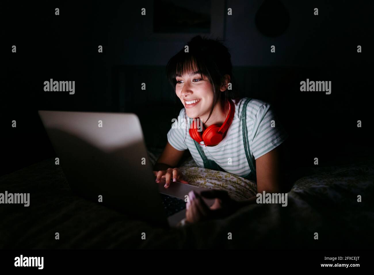 Woman watching movie hi-res stock photography and images - Alamy