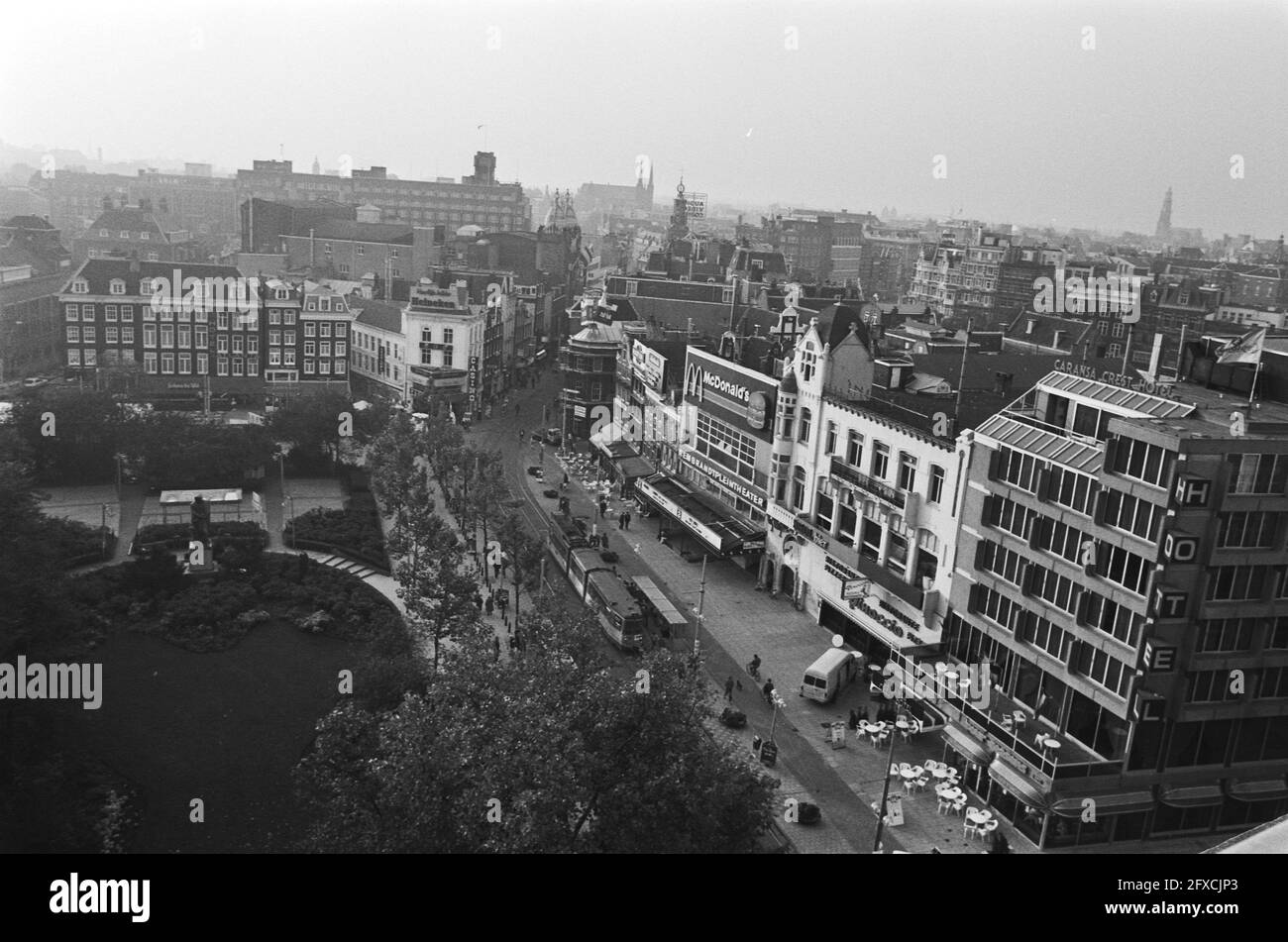 Overview Rembrandtplein in Amsterdam, 25 October 1985, squares, The Netherlands, 20th century